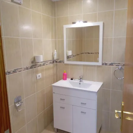 Lovely Cristianos Heated Pool Appartement